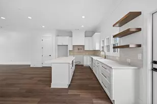 4810 Moonview Ln, Sugar Hill, GA 30518 - Photo 11