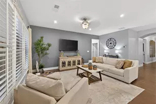 5713 Cypress Bluff Ln, Hoschton, GA 30548 - Photo 7