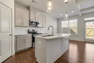 2176 Flying Spur Dr, Lithonia, GA 30058 - Photo 11