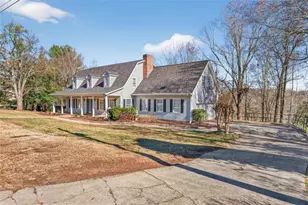 294 Hillcrest Heights, Cornelia, GA 30531 - Photo 3