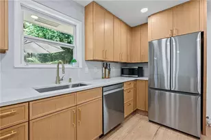 2238 Pinecliff Dr NE, Atlanta, GA 30345 - Photo 9