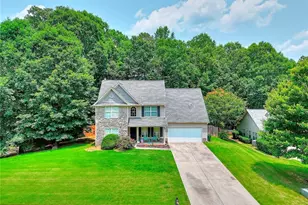 2314 Robin Dr, Loganville, GA 30052 - Photo 25