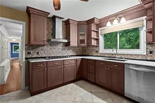 3600 Tanglewood Dr SE, Atlanta, GA 30339 - Photo 9