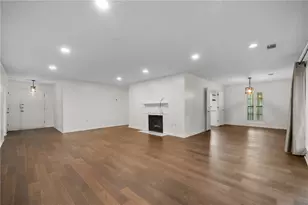 2104 Pine Heights Dr NE, Atlanta, GA 30324 - Photo 7