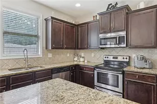 77 Franklin St, Braselton, GA 30517 - Photo 15