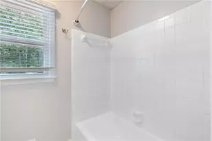 1904 Britt Dr, Snellville, GA 30078 - Photo 33