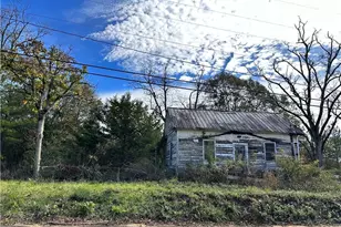 62 Washington Dr, Forsyth, GA 31029 - Photo 1