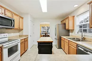 258 Memory Ln, Winder, GA 30680 - Photo 9