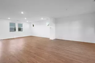 3955 Alderstone Dr, Flowery Branch, GA 30542 - Photo 5