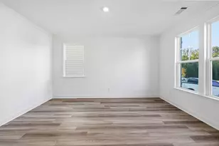 4042 Alderstone Dr, Flowery Branch, GA 30542 - Photo 3