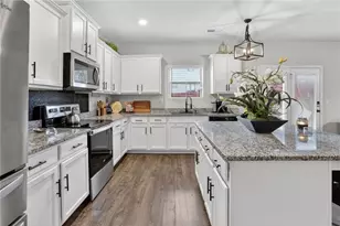 3677 Pebble St, Stonecrest, GA 30038 - Photo 9