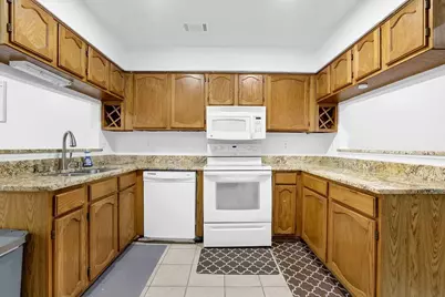 1533 Burnstone Drive, Stone Mountain, GA 30088 - Photo 3