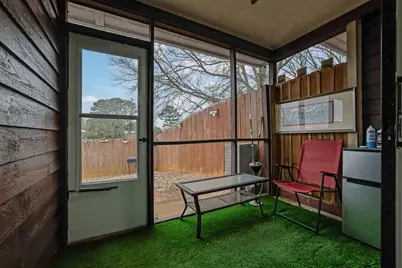 1533 Burnstone Drive, Stone Mountain, GA 30088 - Photo 23