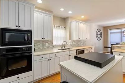 2450 Vivian Circle, Decatur, GA 30030 - Photo 11