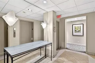 2285 Peachtree Rd NE, Atlanta, GA 30309 - Photo 21