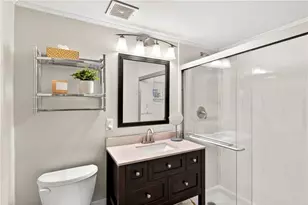 2285 Peachtree Rd NE, Atlanta, GA 30309 - Photo 15