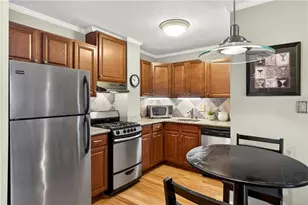 2285 Peachtree Rd NE, Atlanta, GA 30309 - Photo 3