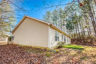 902 Yellow Pine Cir, Winder, GA 30680 - Photo 31