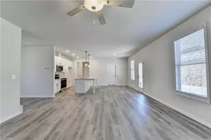 689 Rodeo Dr, Auburn, GA 30011 - Photo 13