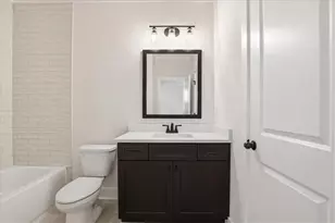 2219 Reserve Park Ln, Lawrenceville, GA 30043 - Photo 9