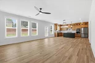 2219 Reserve Park Ln, Lawrenceville, GA 30043 - Photo 11