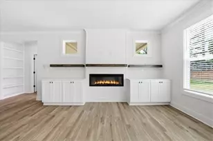 2219 Reserve Park Ln, Lawrenceville, GA 30043 - Photo 15