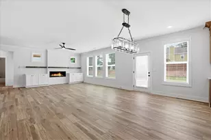 2219 Reserve Park Ln, Lawrenceville, GA 30043 - Photo 19