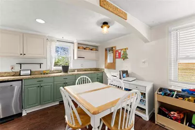 4539 Cash Drive, Flowery Branch, GA 30542 - Photo 9