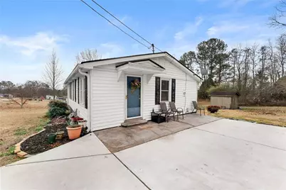 4539 Cash Drive, Flowery Branch, GA 30542 - Photo 3