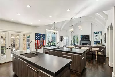 105 Kingston Manor, Atlanta, GA 30342 - Photo 25