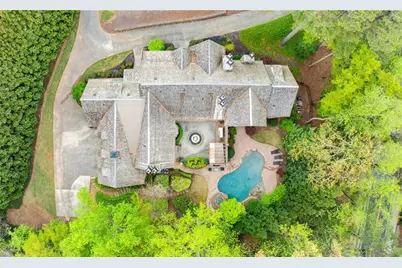 105 Kingston Manor, Atlanta, GA 30342 - Photo 9