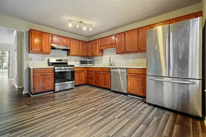 6617 Meadow Green Circle, Peachtree Corners, GA 30092 - Photo 5