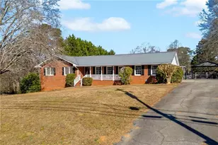 421 N 5th Ave, Winder, GA 30680 - Photo 1