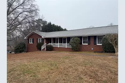 421 N 5th Avenue, Winder, GA 30680 - Photo 1