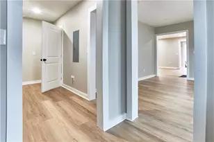 1332 Thurgood St SW, Atlanta, GA 30314 - Photo 37