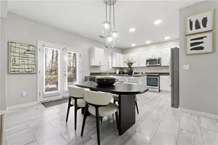 1598 Bramlett Hill Dr, Lawrenceville, GA 30045 - Photo 9