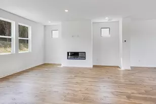 201 Groveton Ct, Euharlee, GA 30145 - Photo 5