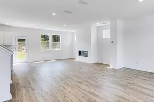 201 Groveton Ct, Euharlee, GA 30145 - Photo 3