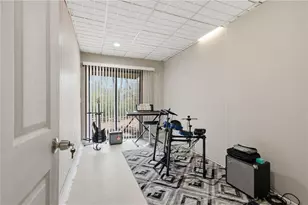 667 Cora Ct NW, Lilburn, GA 30047 - Photo 21