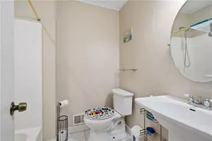 667 Cora Ct NW, Lilburn, GA 30047 - Photo 17