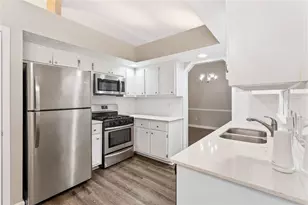 1511 Hillside Dr SE, Conyers, GA 30094 - Photo 9