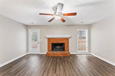 1511 Hillside Drive SE, Conyers, GA 30094 - Photo 11