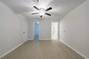 300 Johnson Ferry Road NE, Atlanta, GA 30328 - Photo 19