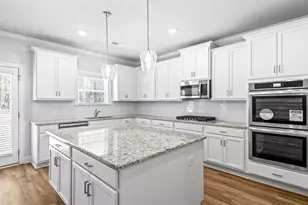 3240 Lions Ruby Ln, Atlanta, GA 30349 - Photo 33