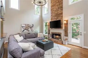 12842 Waterside Dr, Alpharetta, GA 30004 - Photo 17