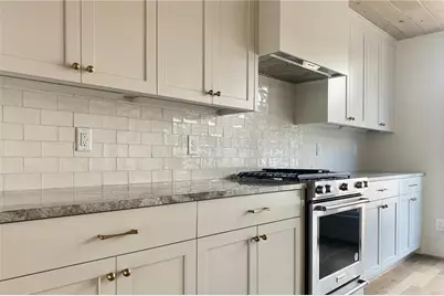 676 Hank Aaron Drive SE, Atlanta, GA 30315 - Photo 7