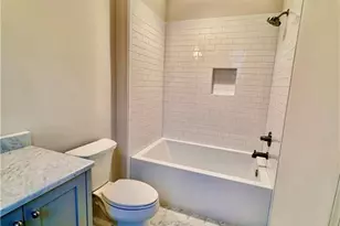 676 Hank Aaron Dr SE, Atlanta, GA 30315 - Photo 25