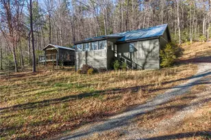 121 Waterfalls Wy, Clarkesville, GA 30523 - Photo 5