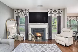 230 Haleys Ct, Woodstock, GA 30188 - Photo 5