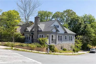 672 Cascade Avenue SW, Atlanta, GA 30310 - Photo 1